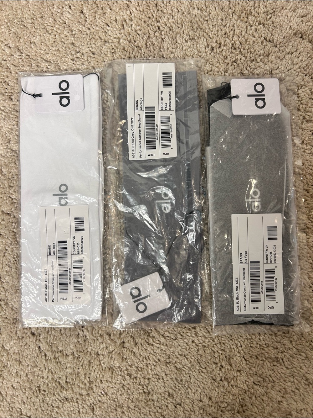 NWT 3-Pack ALO Yoga Performance Conquer Headbands- Steel Gray/Black/White - Picture 2 of 6